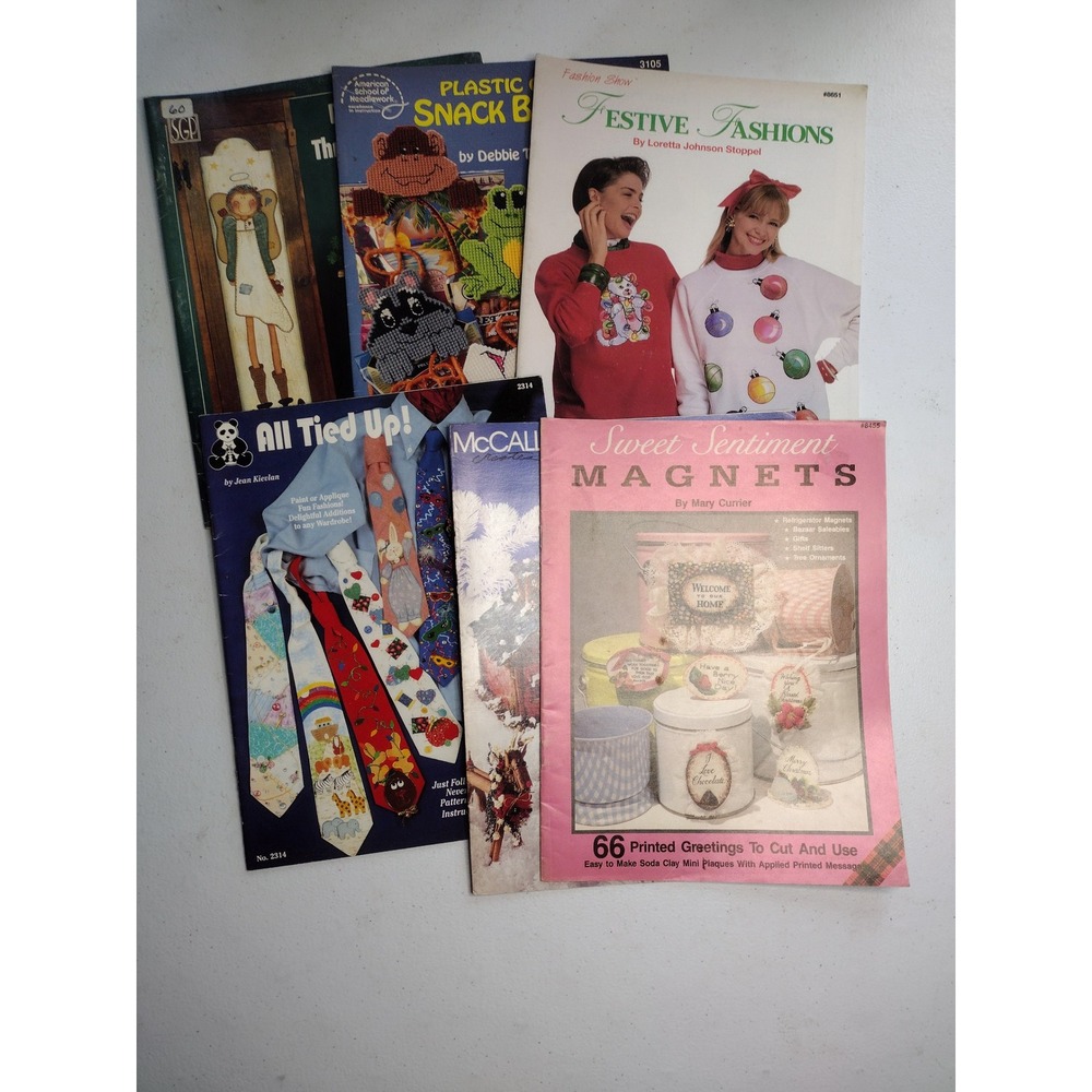 Vintage Craft Booklet Lot Plastic Canvas Fabric Painting Gingerbread House 6pc